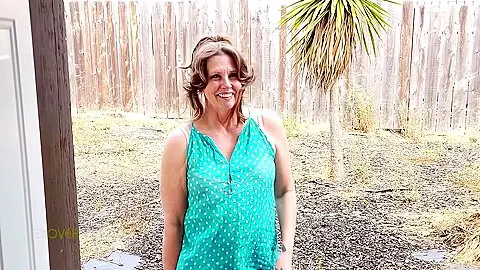 A Mature Milf Masseuse Sucks And Fucks Her Blind Psychiatrist While Giving Him A Massage While His Wife Is Away – The Masseuse