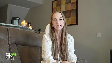 Stepmommy And Stepson Share A Couch! Aitsf230407